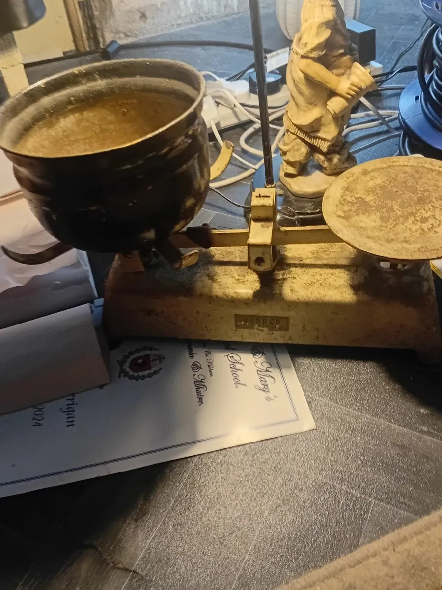 Old vintage waying scale s - Image 1