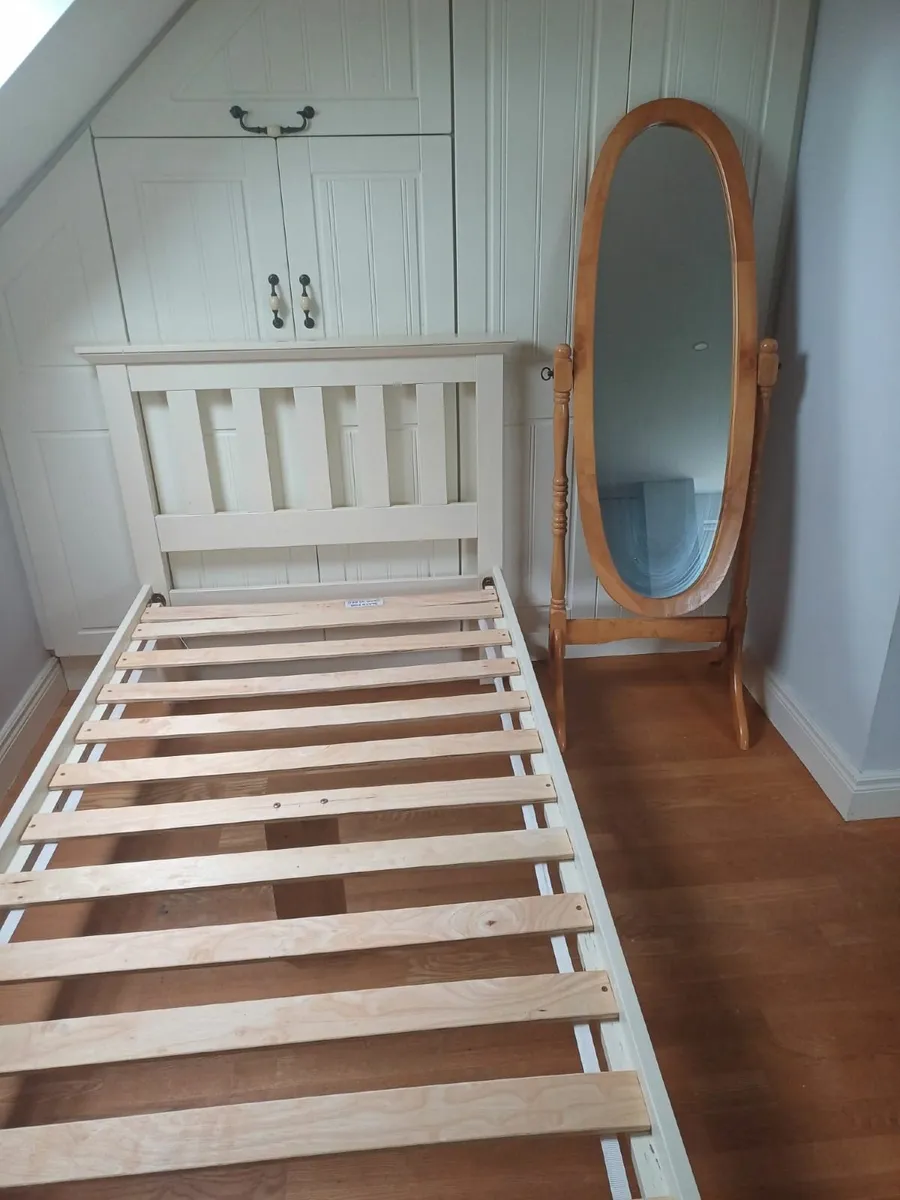 Bedroom - Image 1