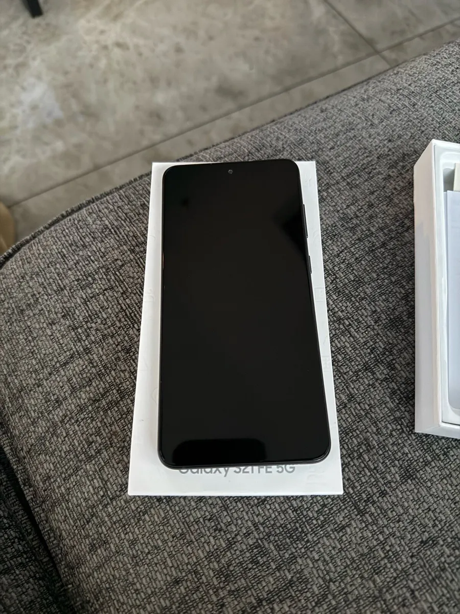 Samsung S21FE - Image 4