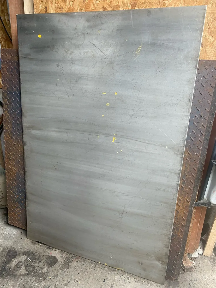 Stainless steel sheet