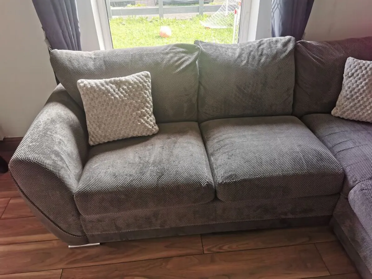 sofa shaped corner - Image 2