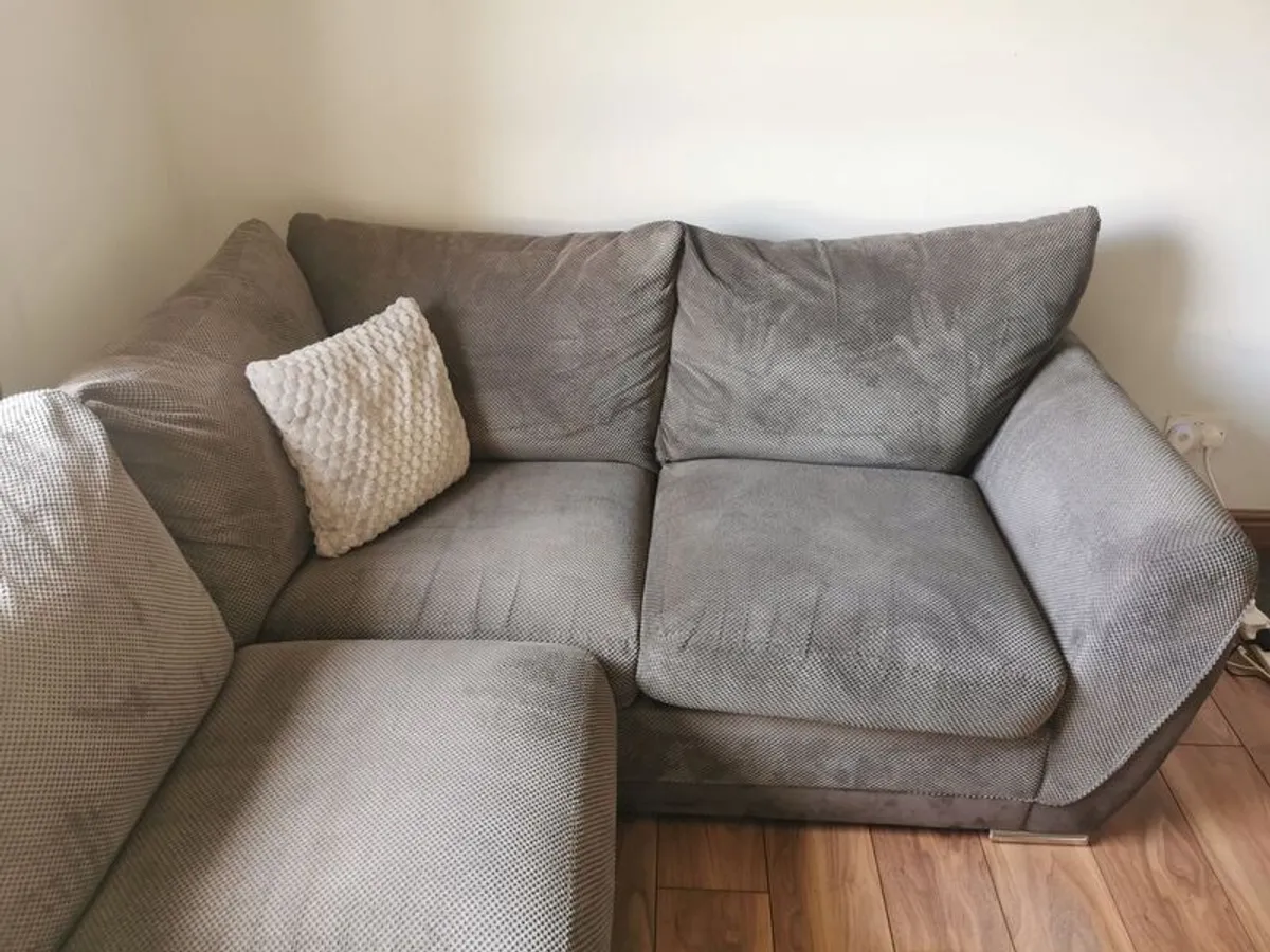 sofa shaped corner - Image 3