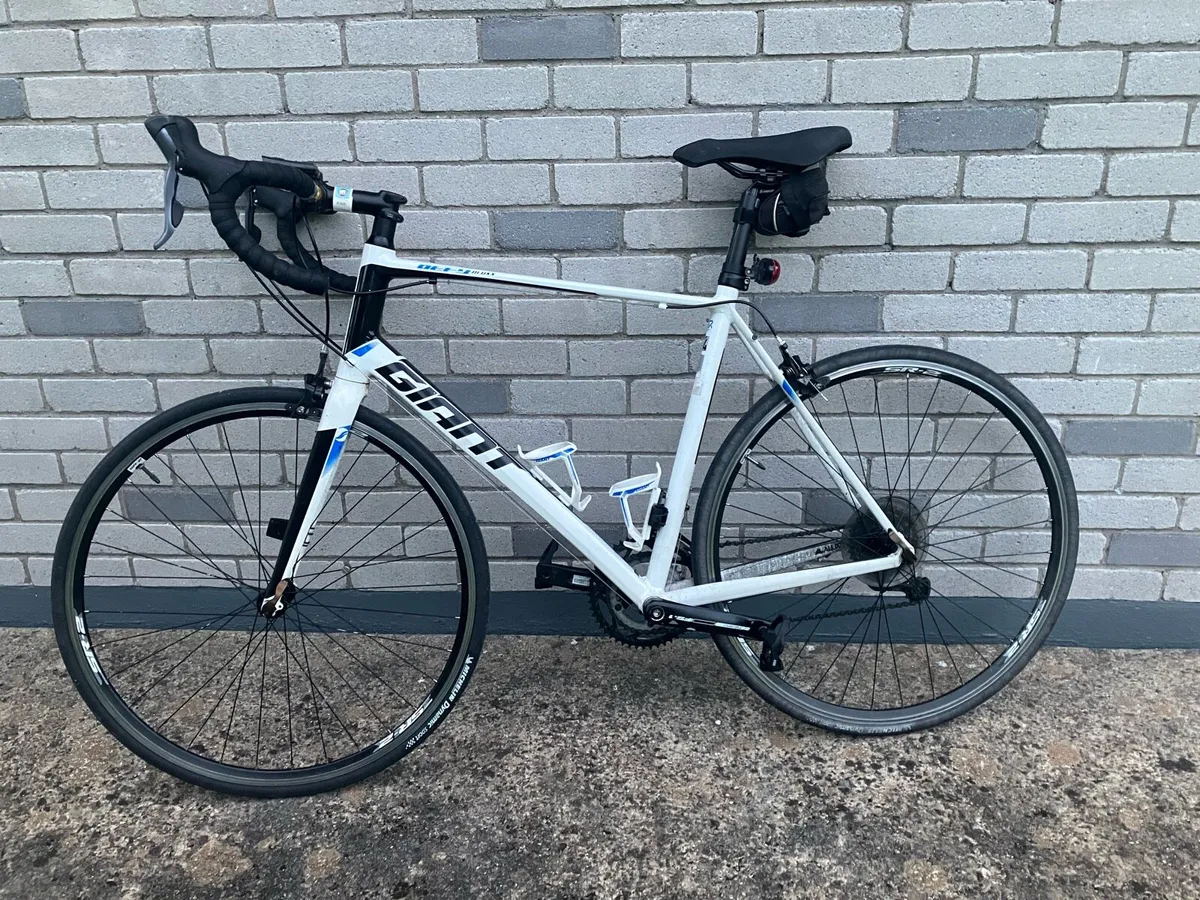 Racing bike - Image 1