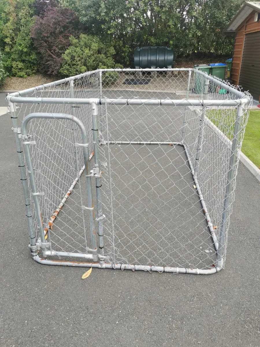 Dog run and Dog crate - Image 1