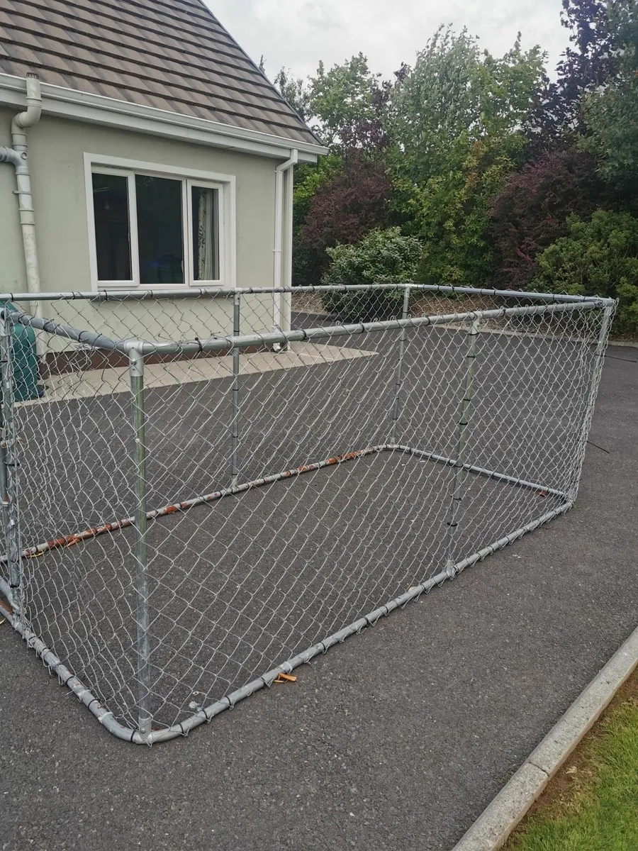 Dog run and Dog crate - Image 3