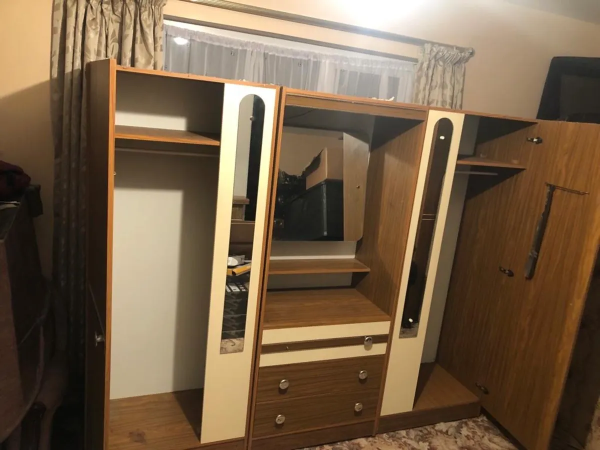Wardrobe - Image 2