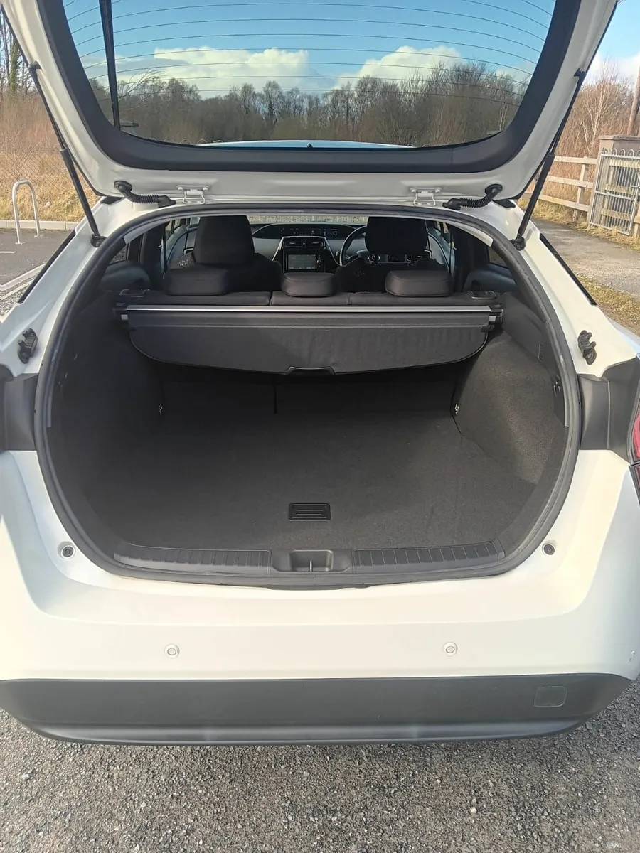 Toyota Prius 2018 - Image 3