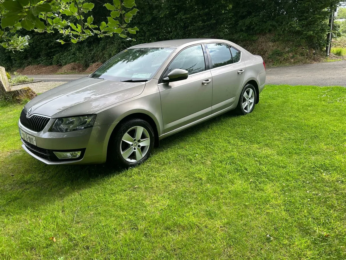 DSG Automatic Skoda Octavia 1.6 TDI 105BHP - Image 2
