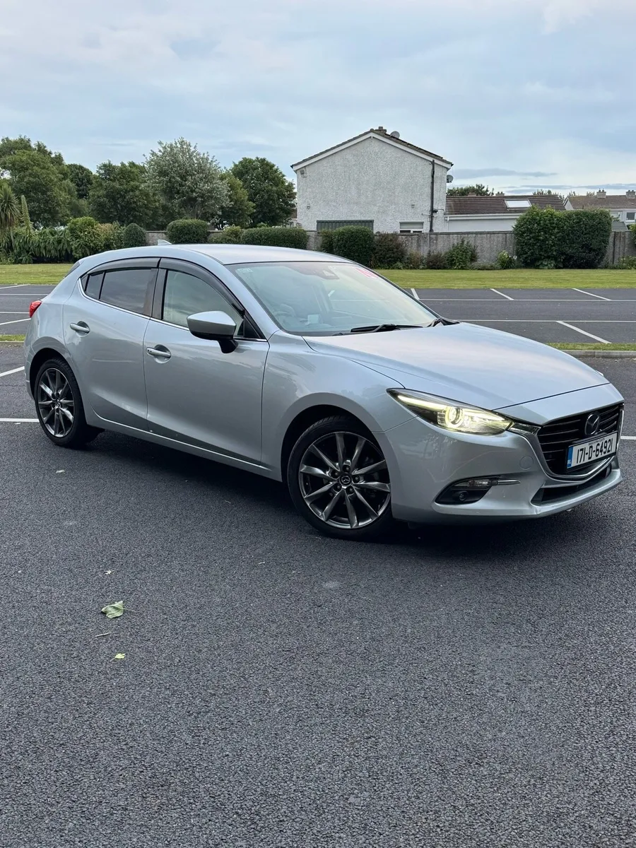 Mazda Axela - Image 1