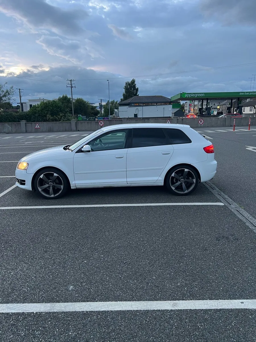 Audi A3 2012 1.6 TDI Diesel - Image 2