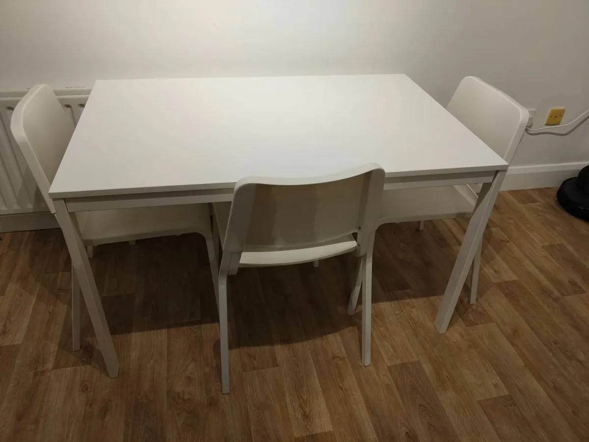 Ikea TONSTAD extendable table + 6 TEODORES chairs