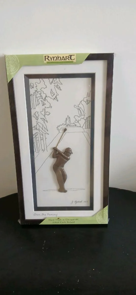 Down the fairway - Image 1