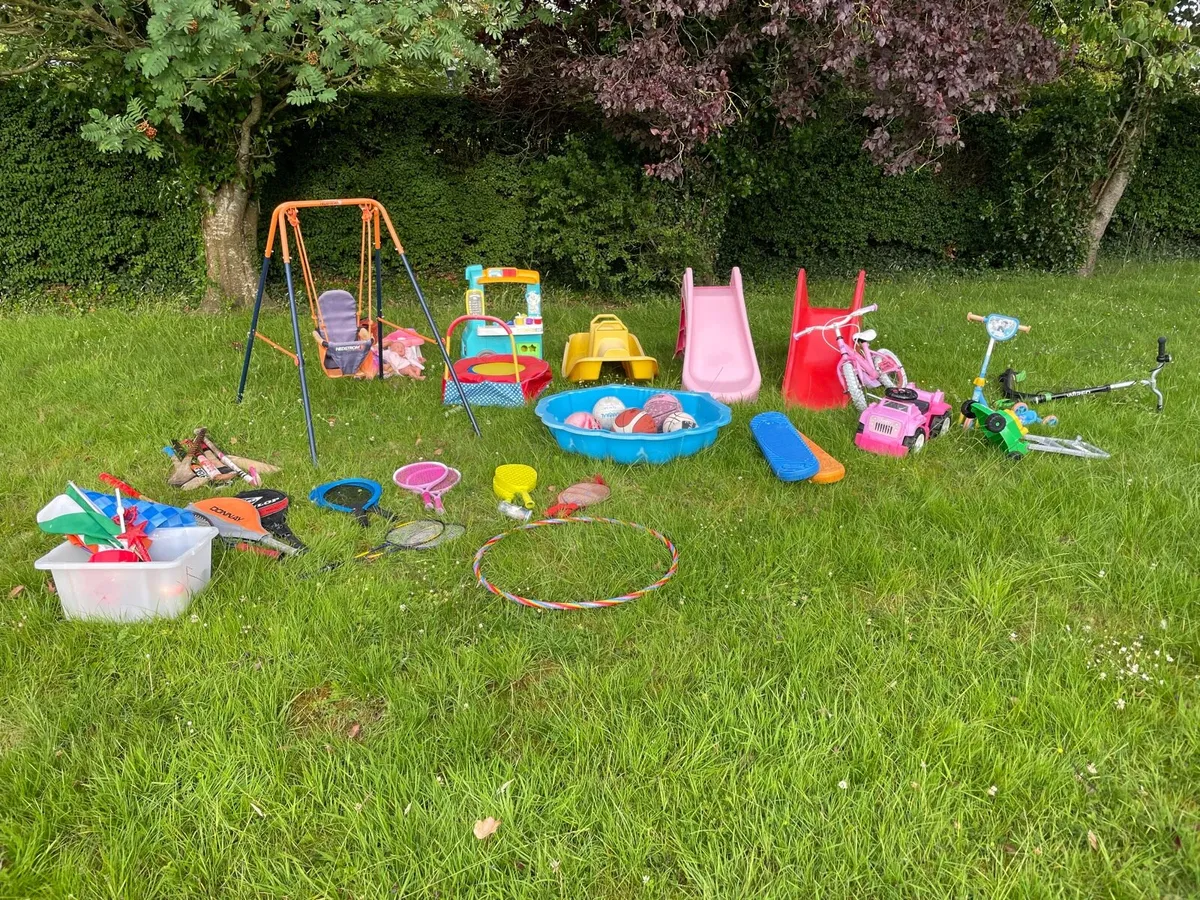 Outdoor kid toys  €50 lot - Image 1