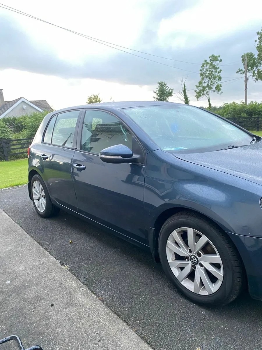Volkswagen Golf 2010 - Image 3