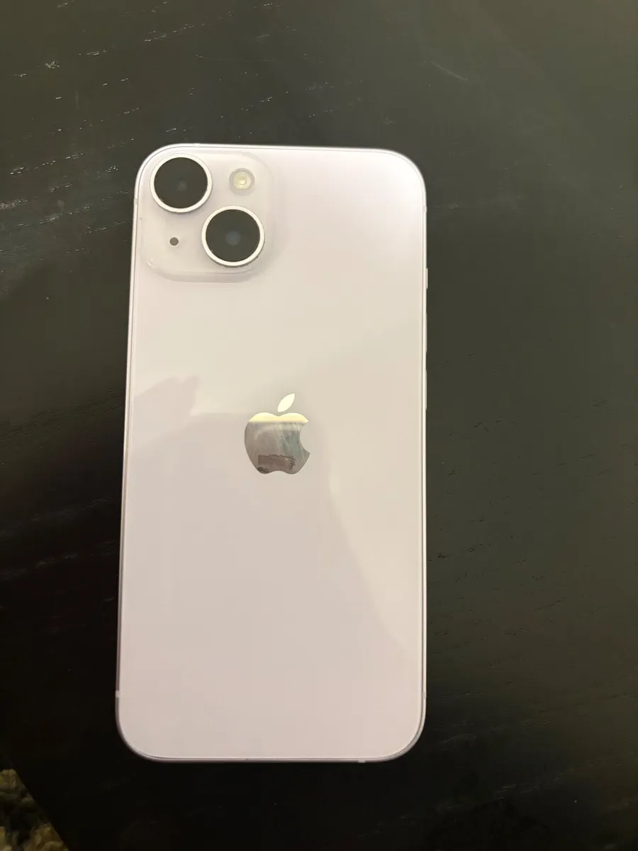 iPhone 14 - Image 2