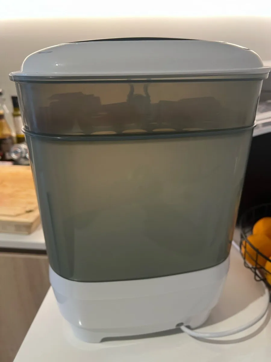 Baby Brezza Baby Bottle Steriliser and Dryer Adv - Image 3