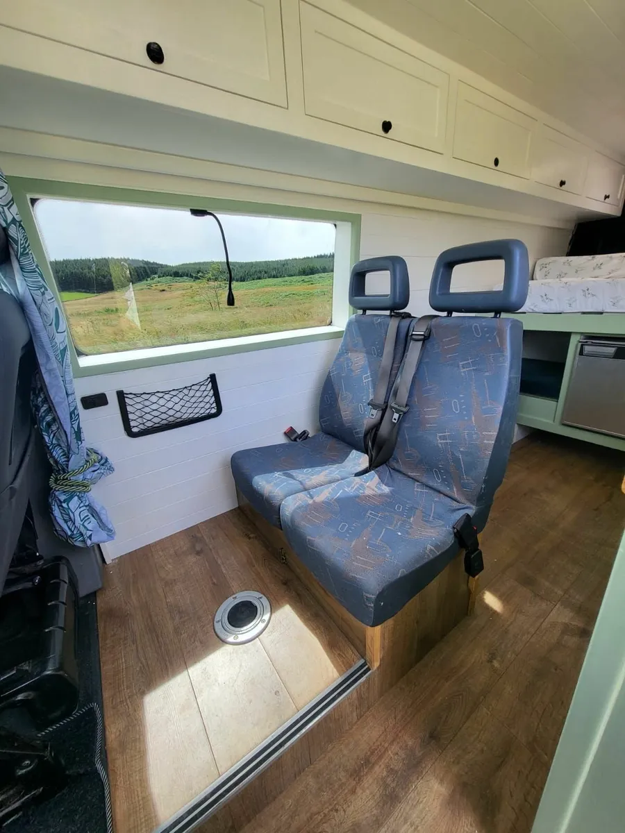 Renaut master self-converted campervan - Image 2