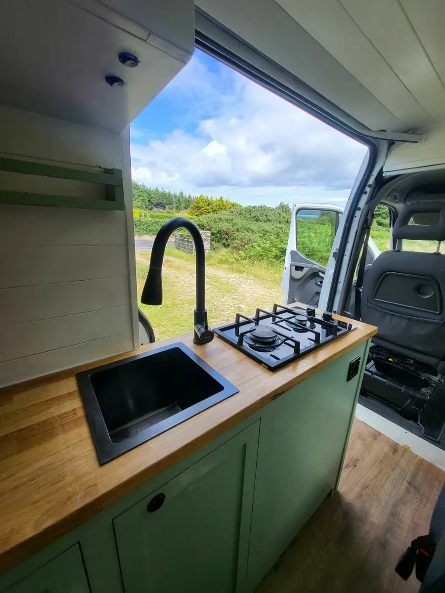Renaut master self-converted campervan - Image 3