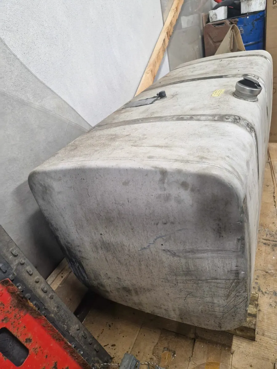 Scania Diesel Tank - Image 1