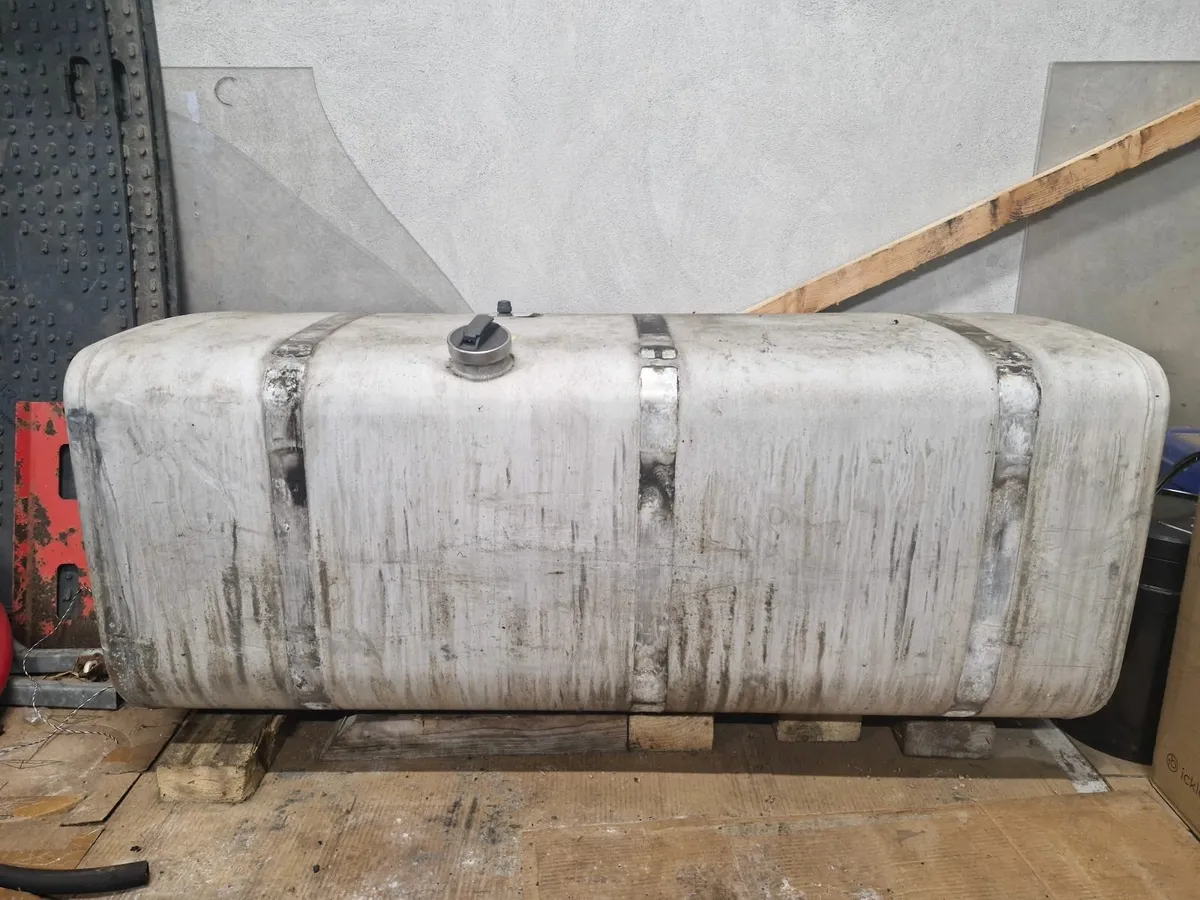 Scania Diesel Tank - Image 2