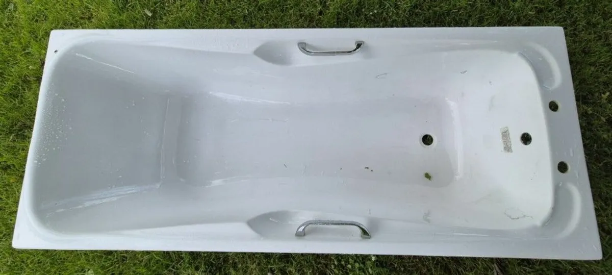 Bath - Image 2