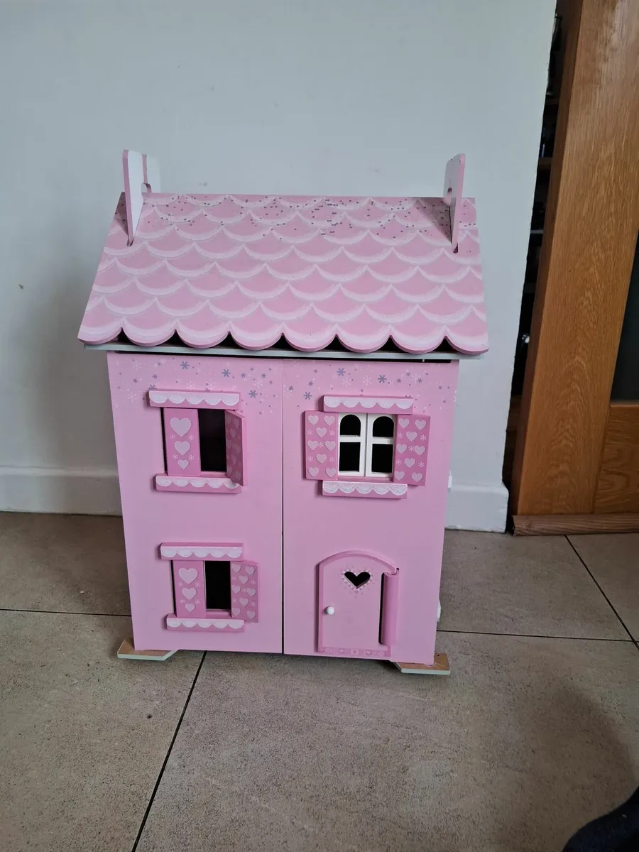 Dolls house - Image 1