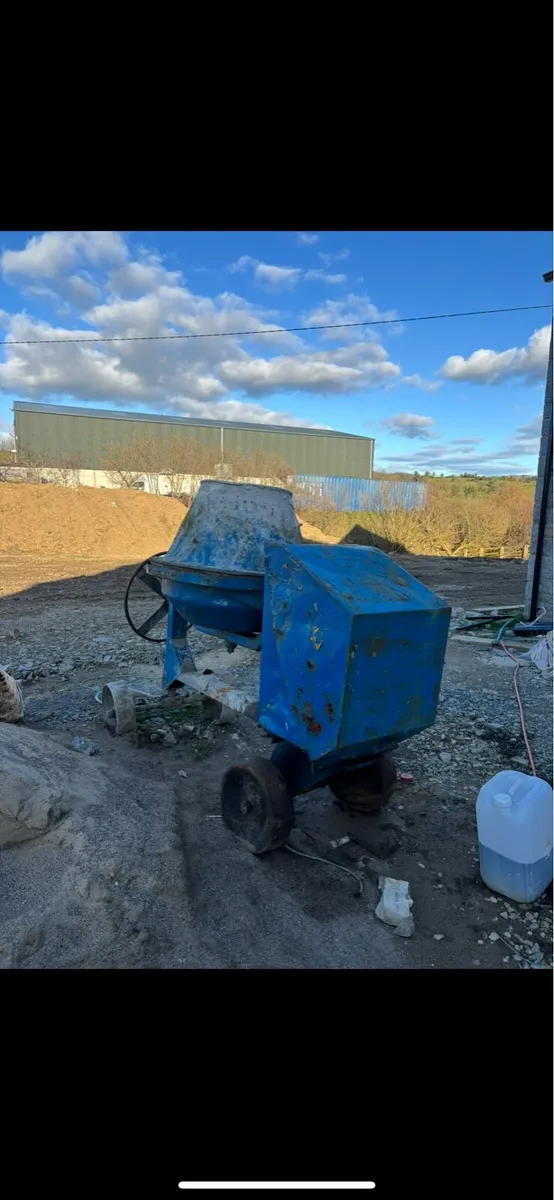 CEMENT MIXER - Image 2