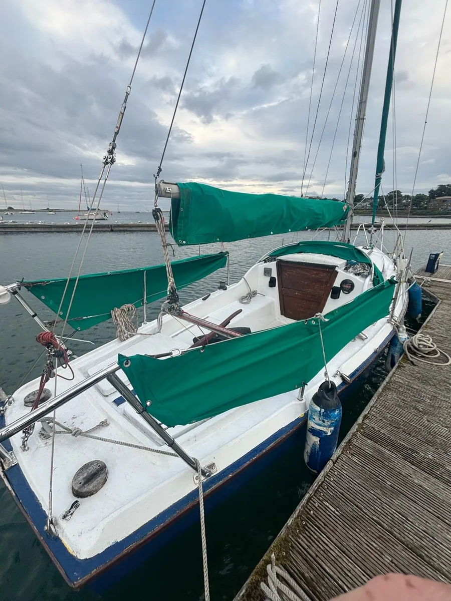 Achilles 24 Sailing Yacht - Image 2