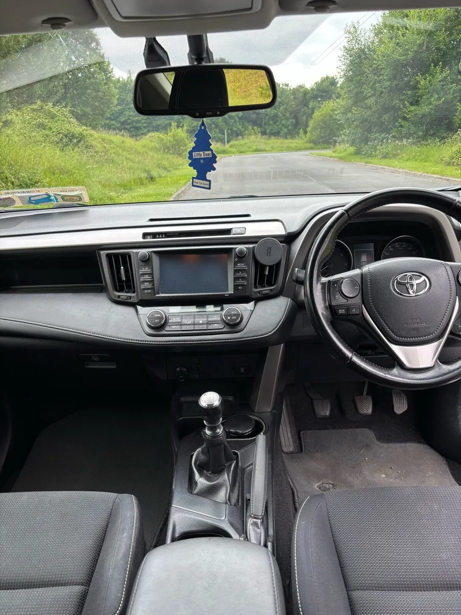 Toyota Rav 4 - Image 2