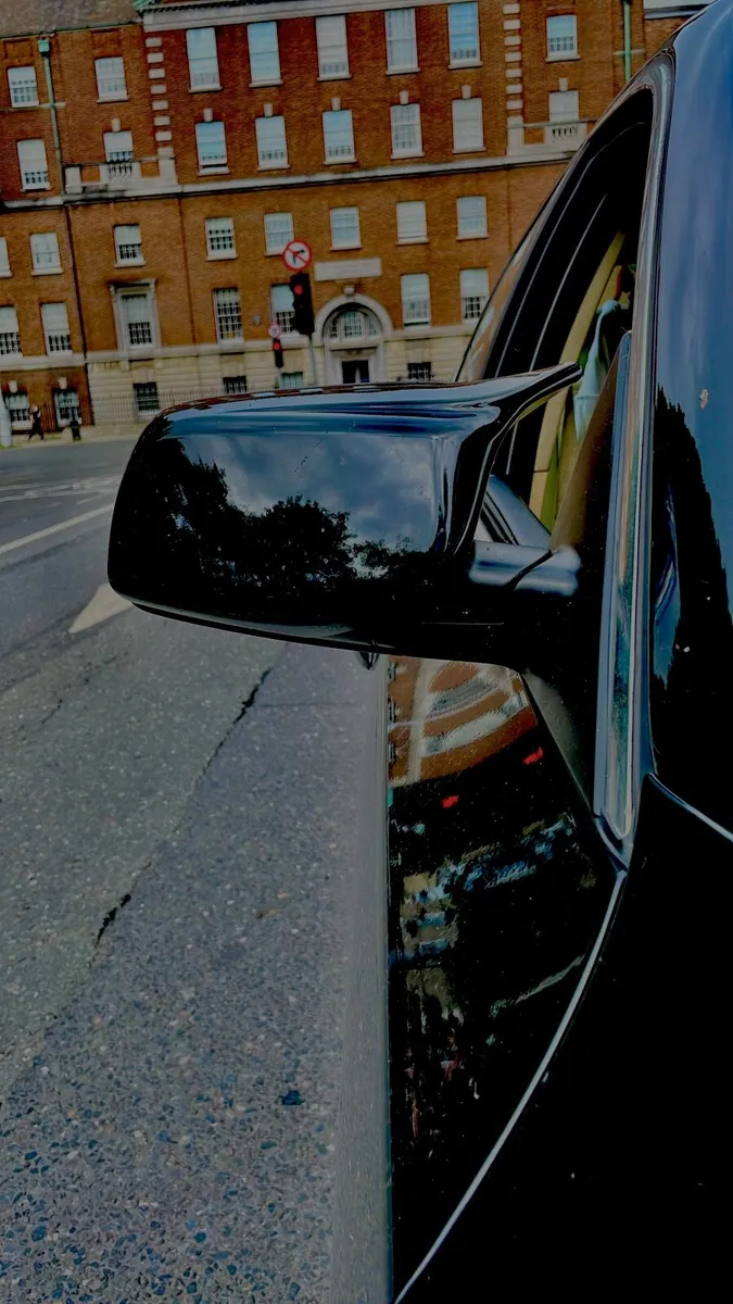 BMW 5-Series 2008 - Image 3