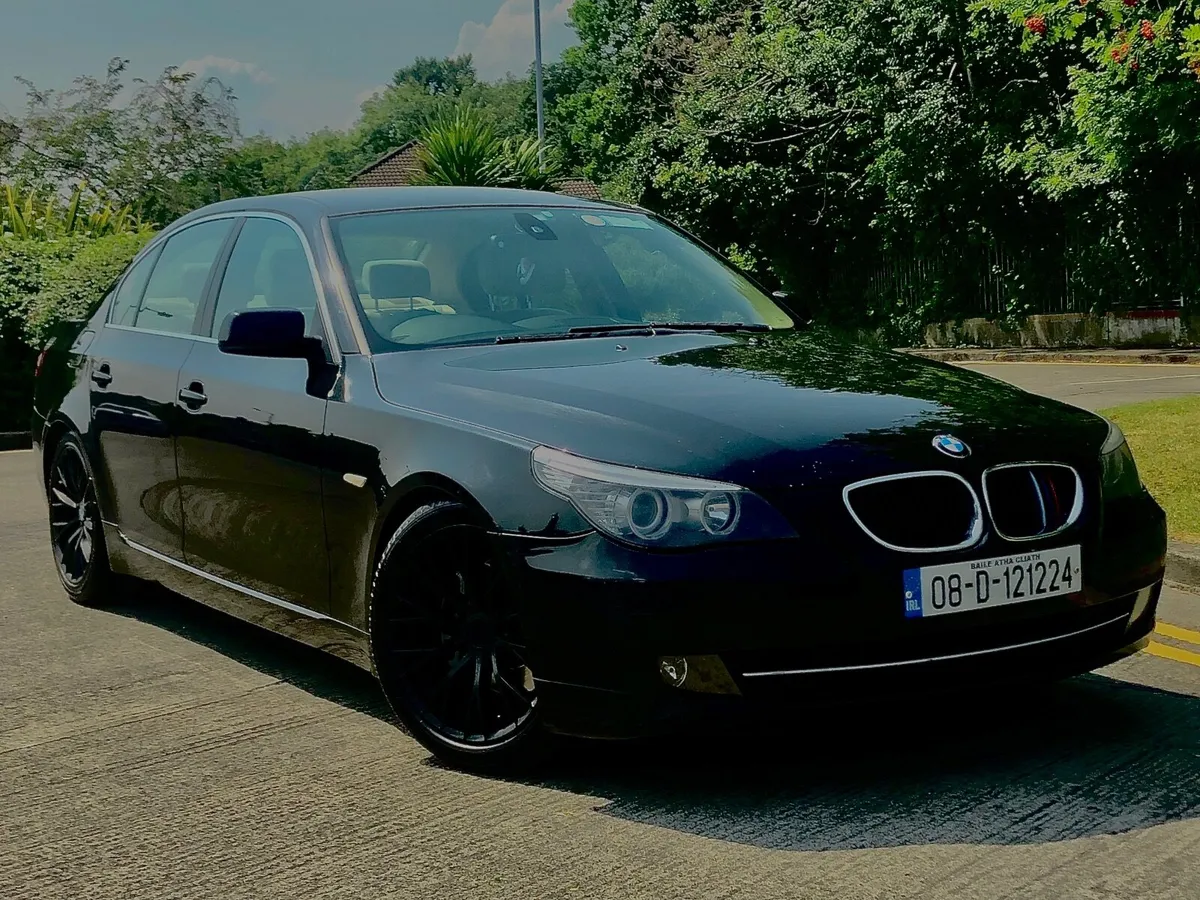 BMW 5-Series 2008 - Image 2