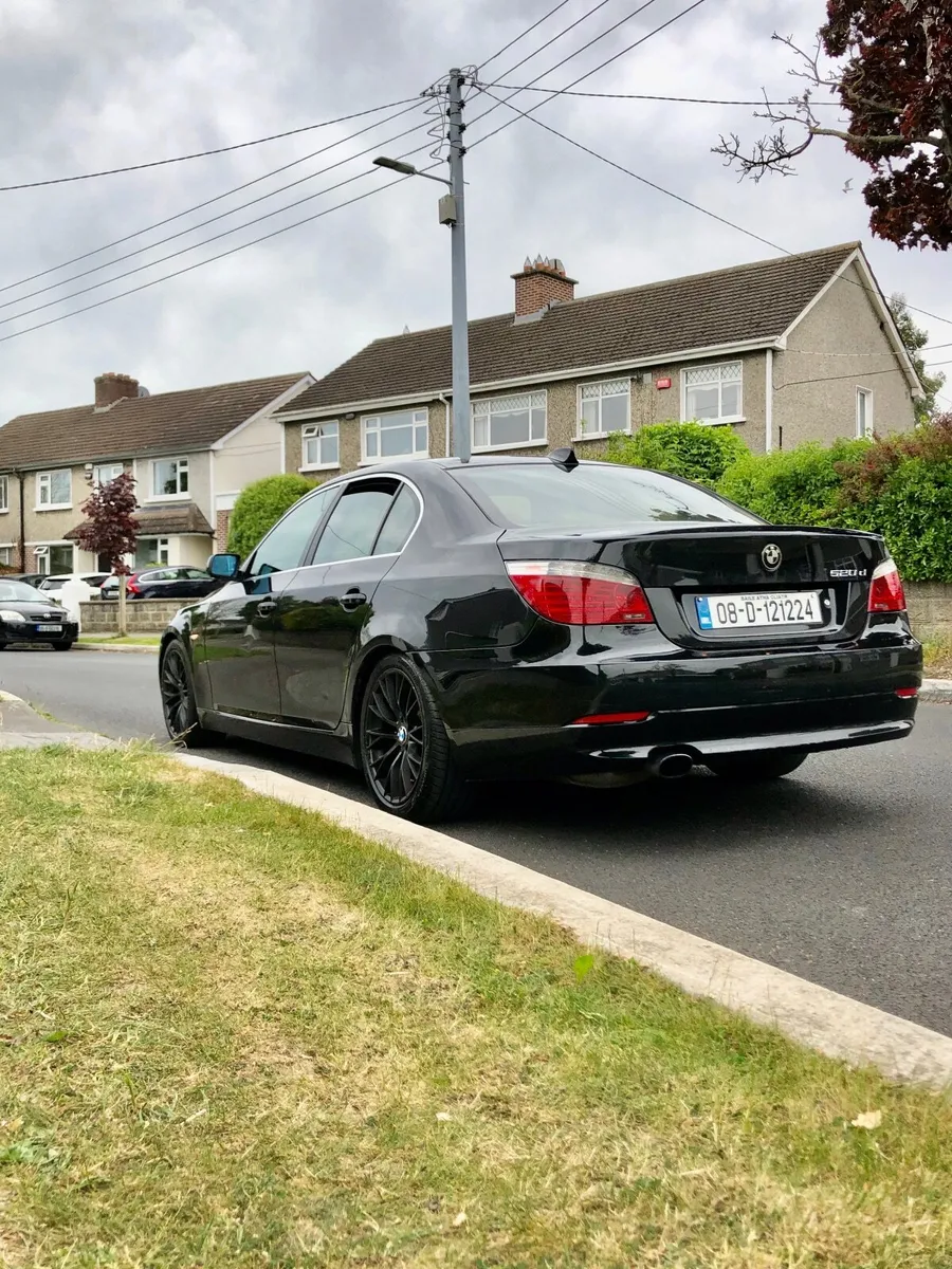 BMW 5-Series 2008 - Image 1