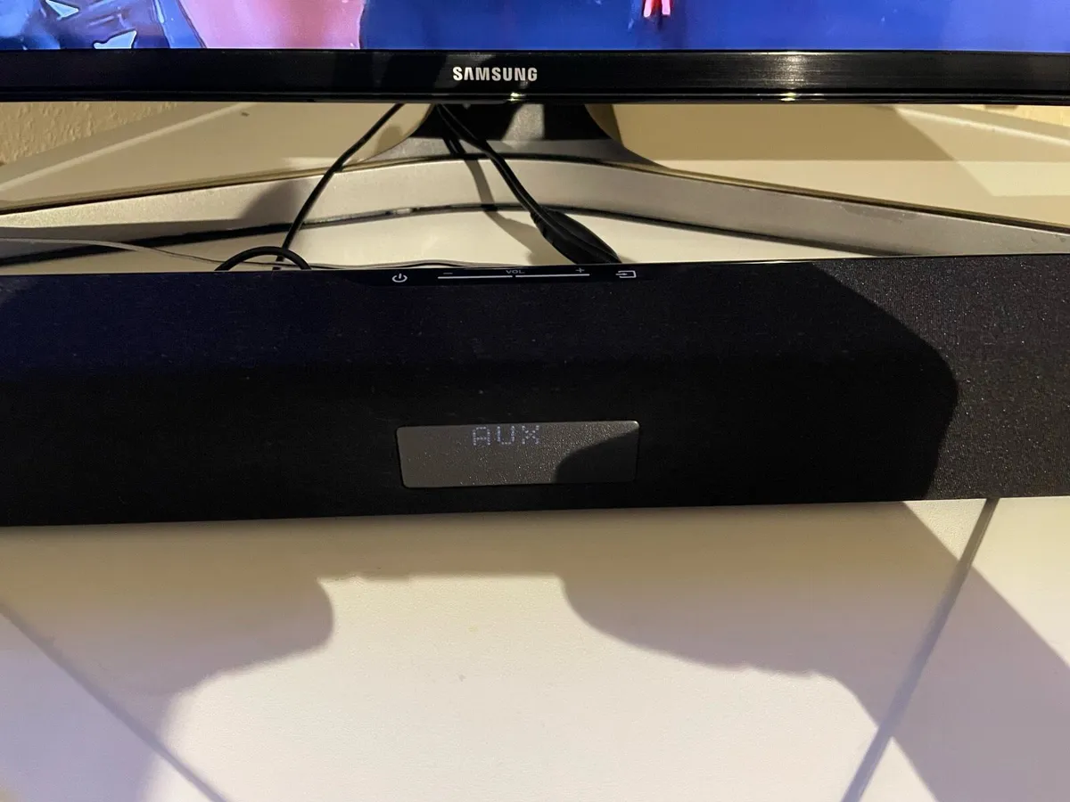 Samsung tv - Image 4
