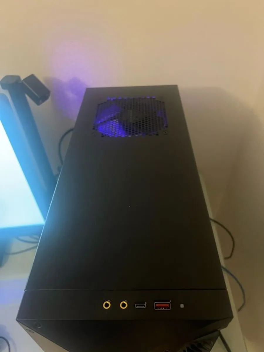 Gaming Pc // 4060 // intel i5 - 14400f // DDR5 - Image 3