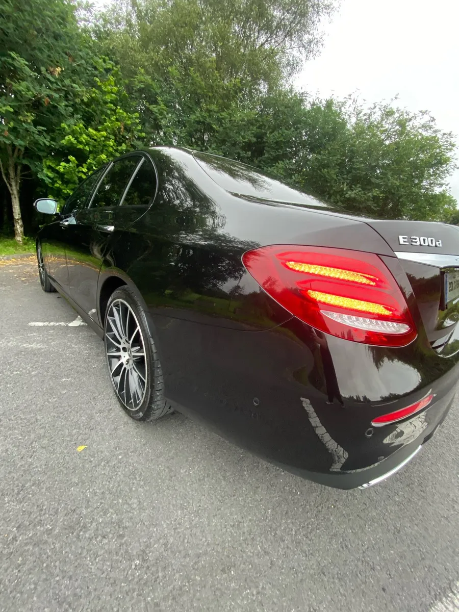 Mercedes-Benz E300D AMG 245bhp (rare) - Image 4