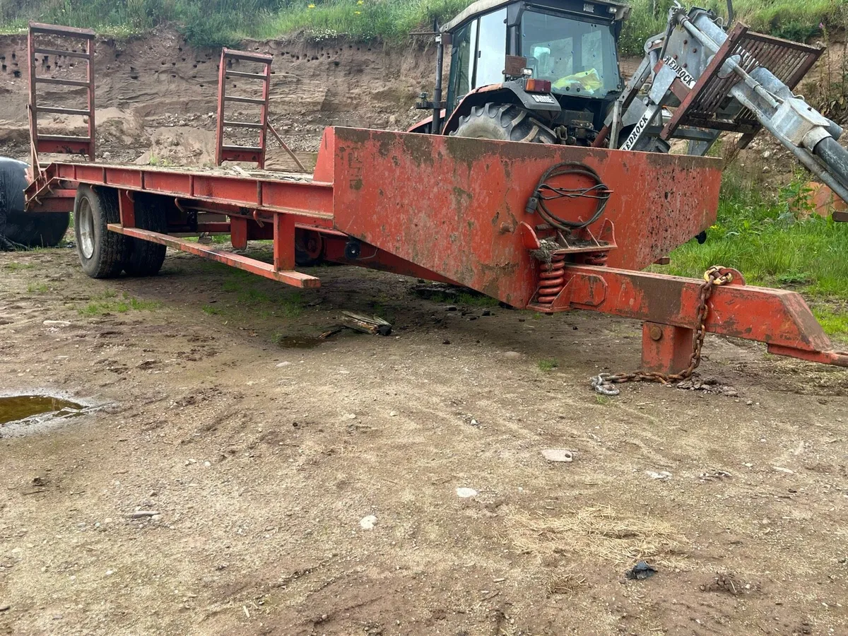 Low loader