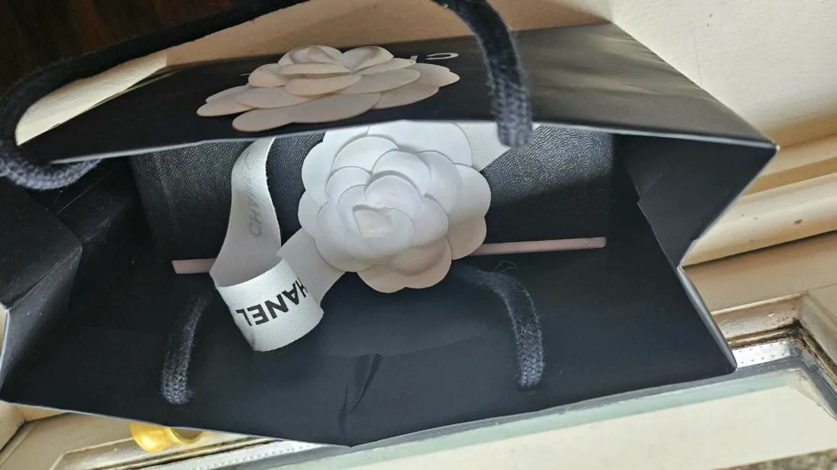 Chanel - Image 2