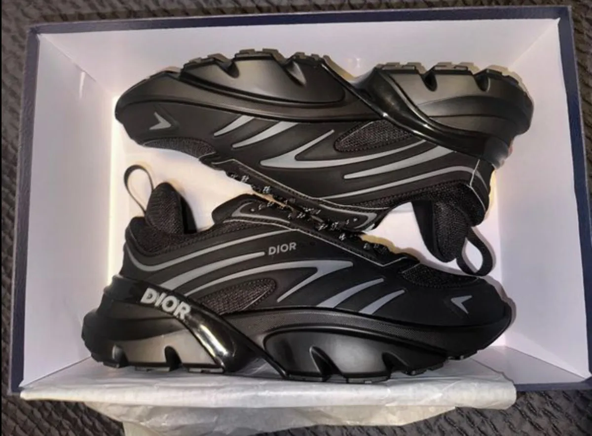 Brand New Dior B44 – All Sizes Available - Image 2