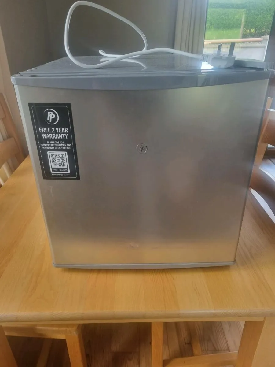 Countertop fridge - Image 1