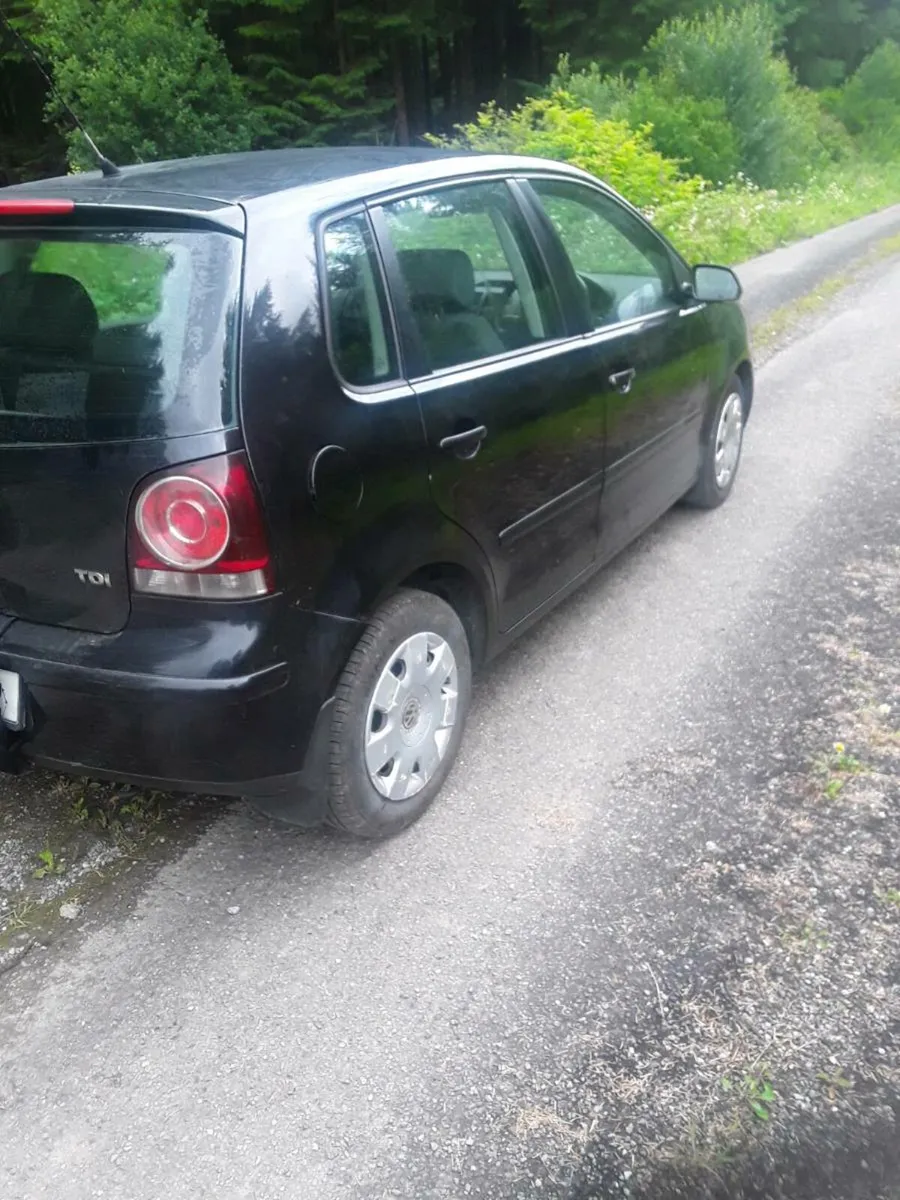 VW Polo 1.4 diesel  09 - Image 3