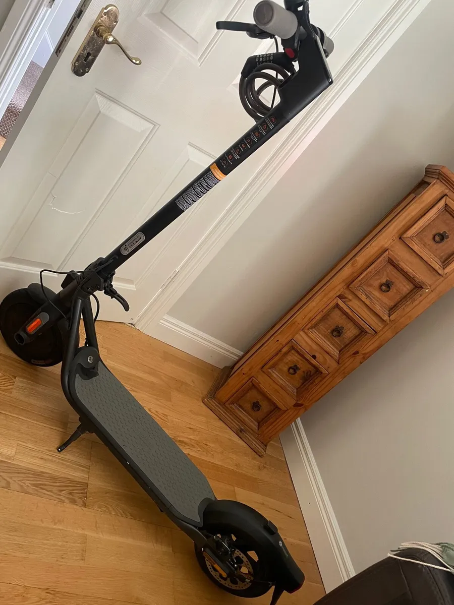 Scooter - Image 2