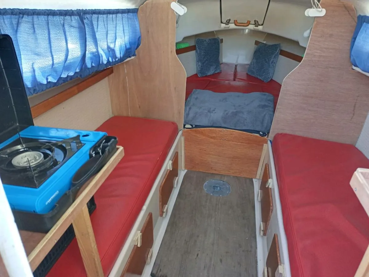 23ft Pandora Sailing Yacht with Road Trailer - Image 2