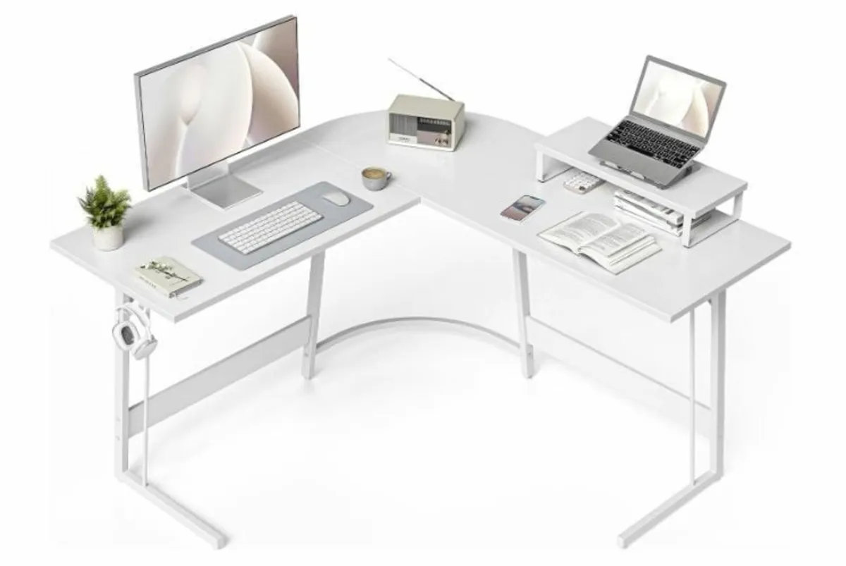 Gaming Table Corner Desk 120 x 120 cm - Image 1