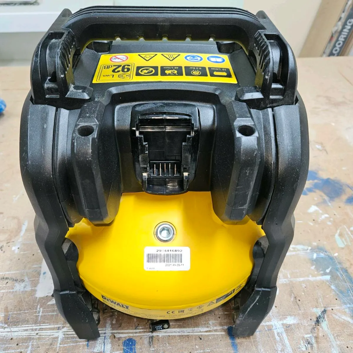 Dewalt air compresser - Image 2