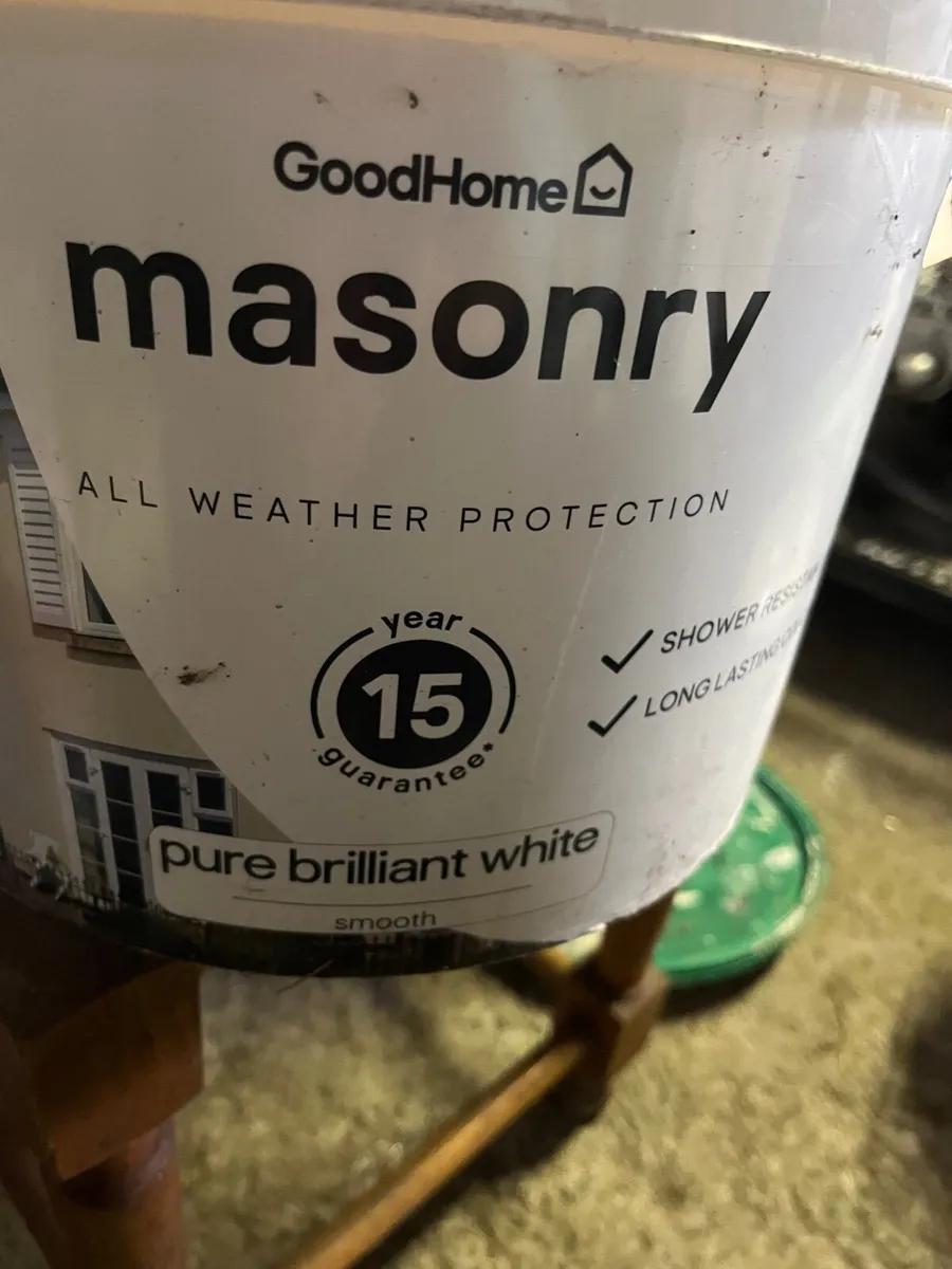 2 buckets Paint for 25 for outside walls
