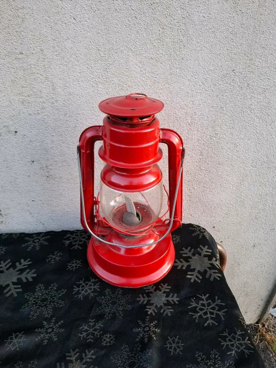 Medium hurricane lamp postage possible