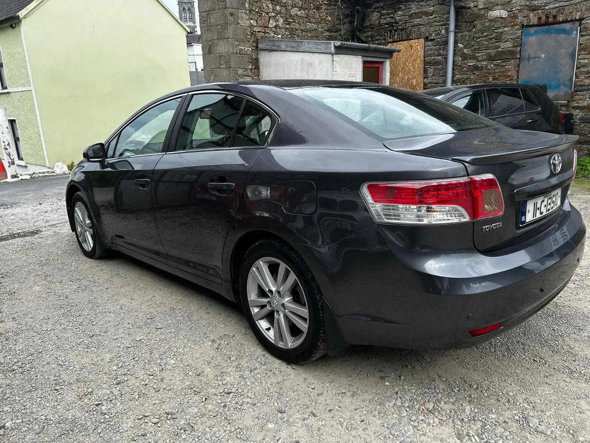 11 TOYOTA AVENSIS TERRA 2.0D4D NEW NCT HIGH SPEC - Image 4