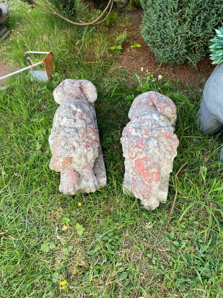 2 lion garden statue - Image 2