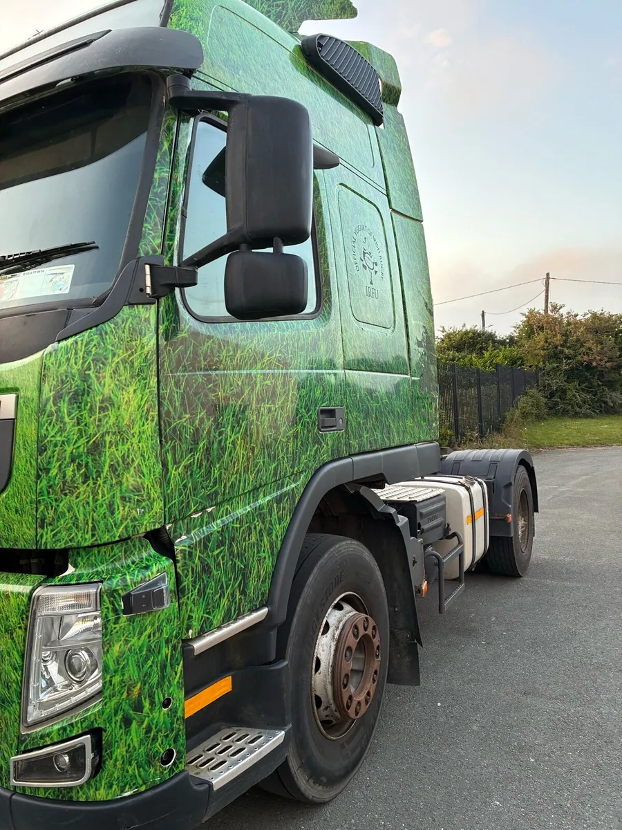 Truck - Image 2