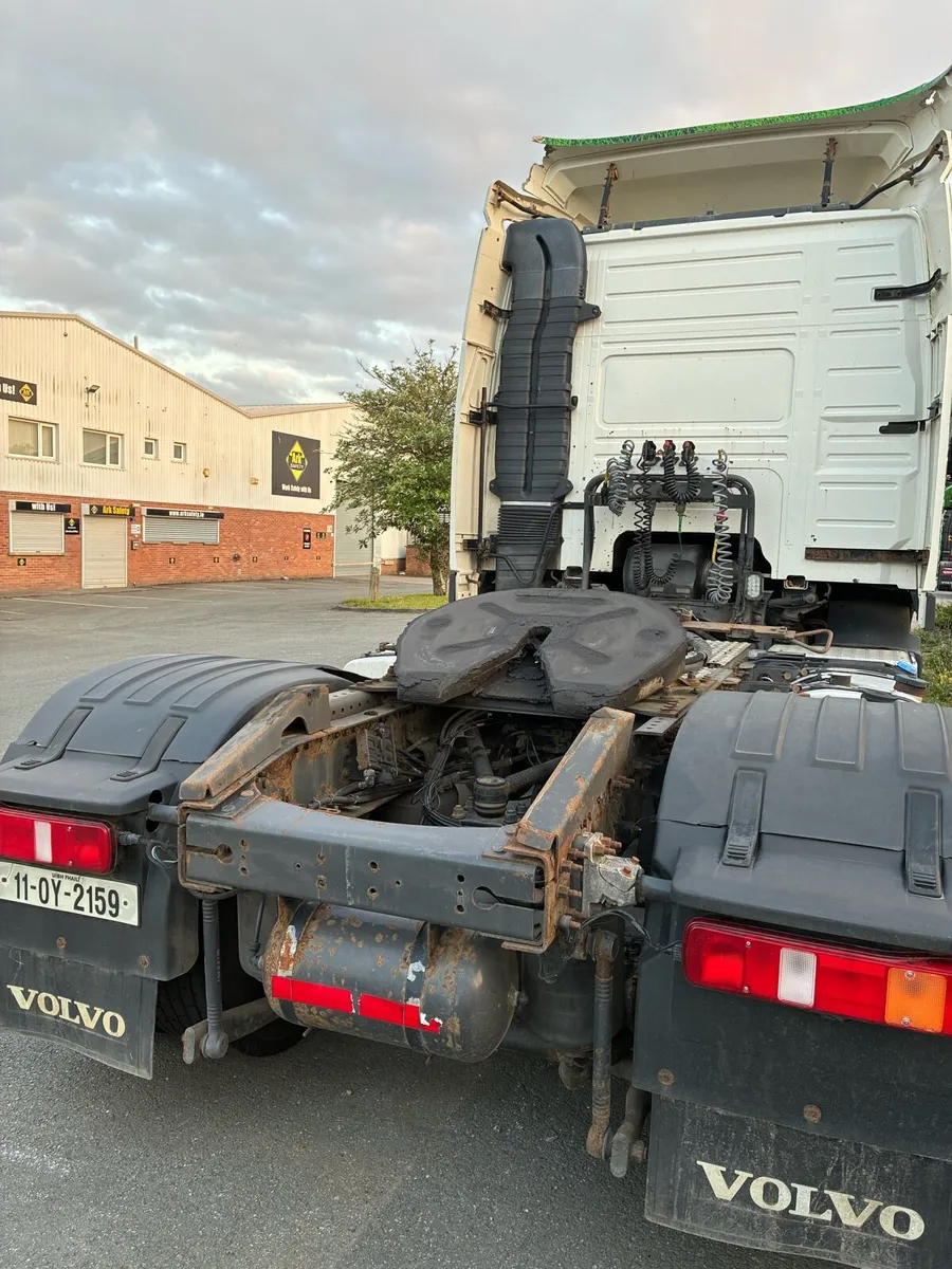 Truck - Image 3